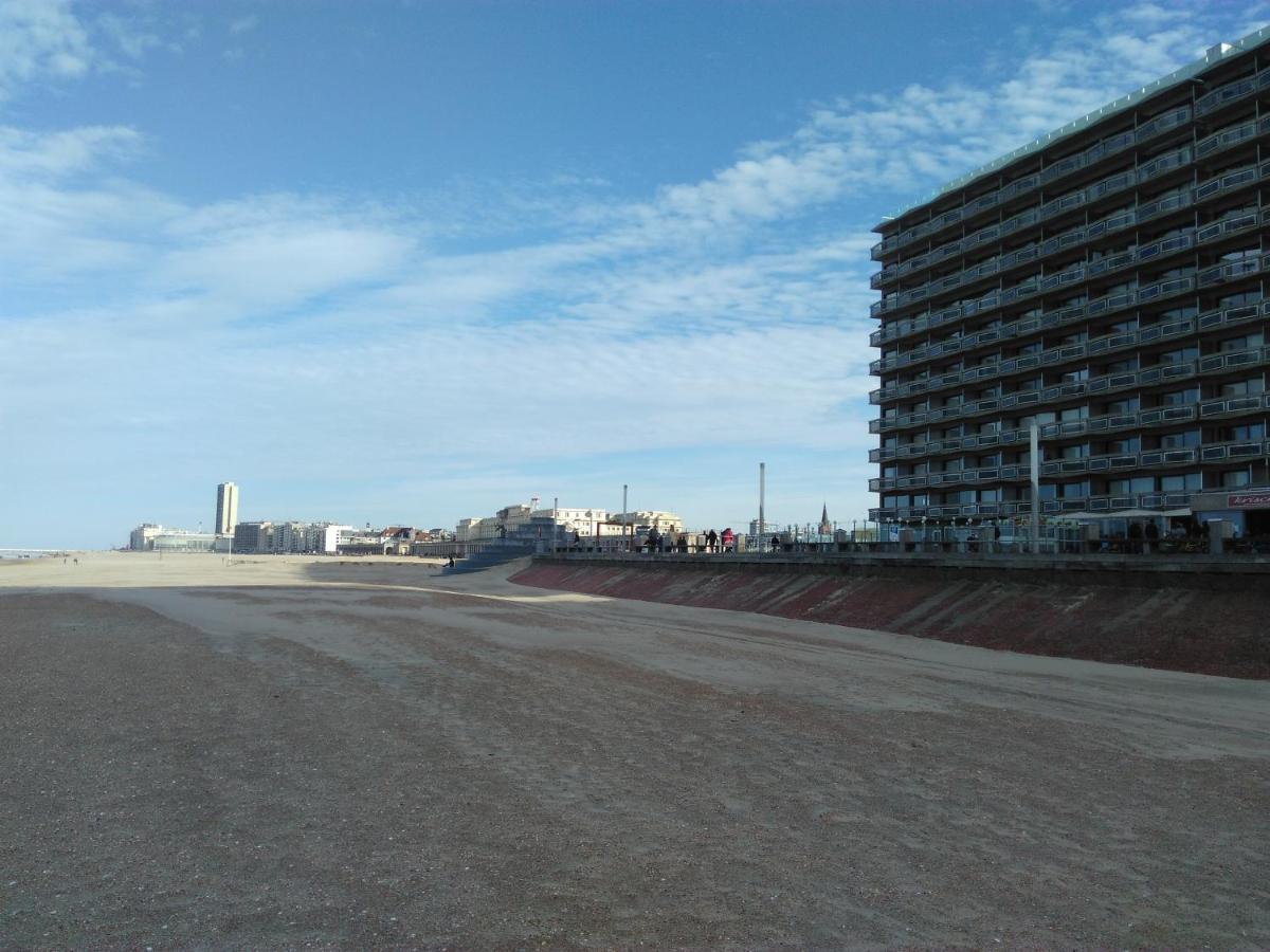 Residentie Aldis Met Zeezicht Apartment ออสเทนด์ ภายนอก รูปภาพ